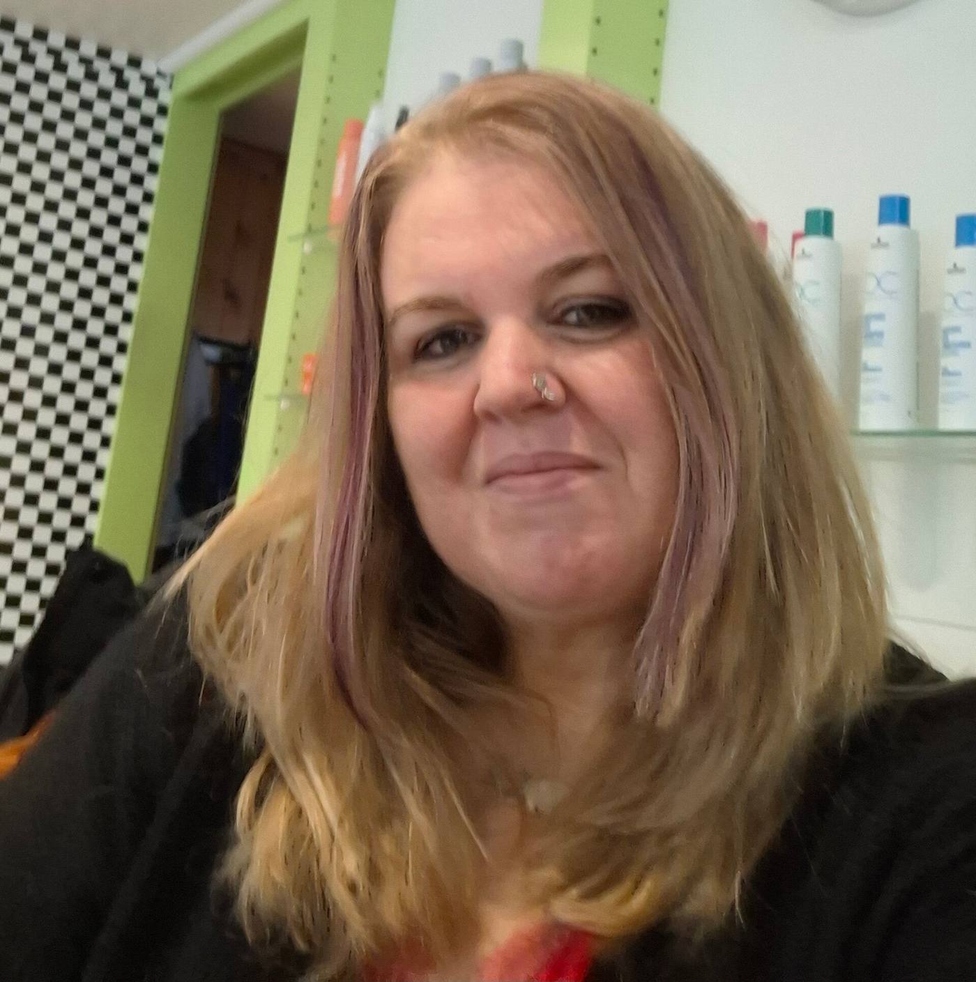 Cornelia Schütz, Inhaberin von Coiffeur Star in Aarberg